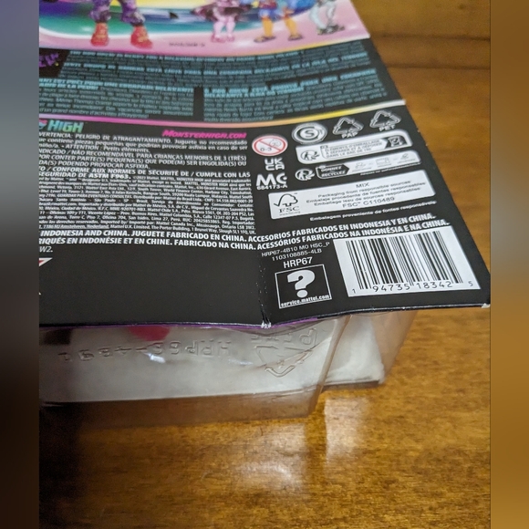 Monster High Scare-adise Island Clawdeen Wolf Doll - Picture 6 of 10